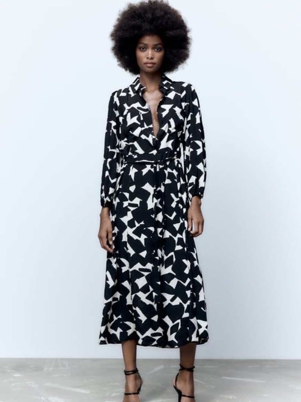 ZARA printed shirt dress with tie waist and pockets size XS